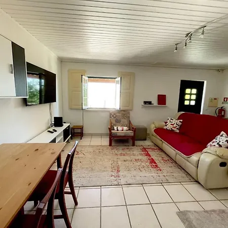 Feriehus Casa Da Laranjeira, Perto De Obidos, Budha Eden, Dinossauros Parque Vale Covo (Leiria)